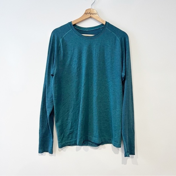 Lululemon Metal Vent Tech Long Sleeve Shirt 2.0
Night Sea / Deep Cove - Picture 4 of 12